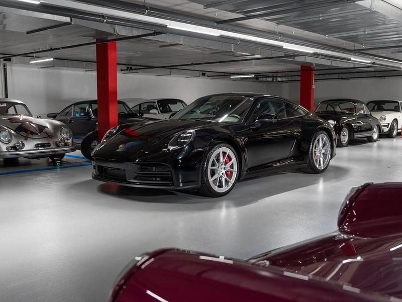 Neu 2025 Porsche 911 Carrera 4S Coupé | CHF 159’900 - Bild 1/4