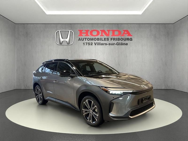 Grau Gebraucht 2023 Toyota bZ4X Premium SUV | CHF 34’900 - Bild 1/4
