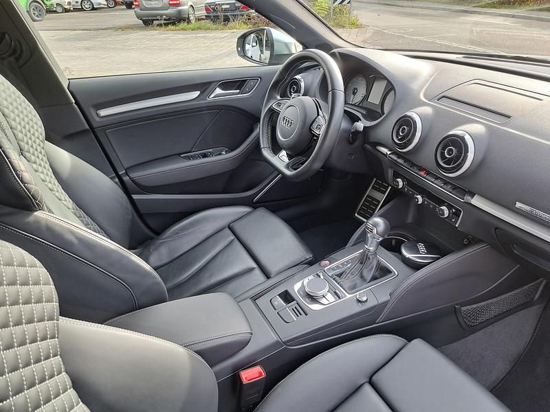 Gebraucht Audi S3 301 PS (221 kW) 2015