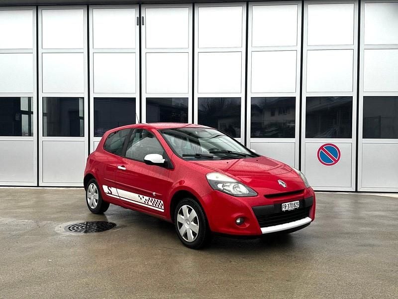 Gebraucht Renault Clio II Night&Day 101 PS (74 kW) 2011 Kleinwagen