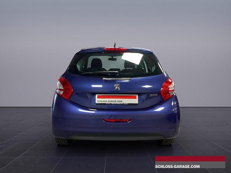 Gebraucht Peugeot 208 Active 68 PS (50 kW) 2014 Blau Kleinwagen