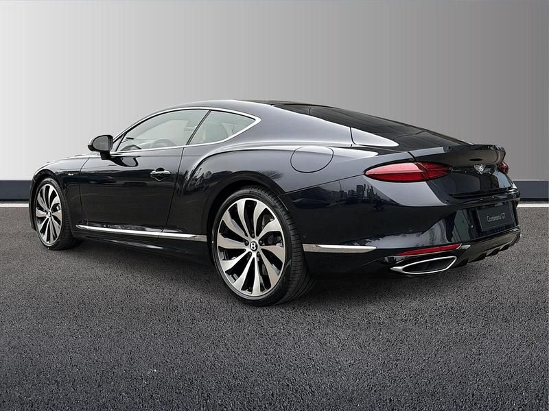 Neu Bentley Continental 680 PS (500 kW) 2025 Coupé