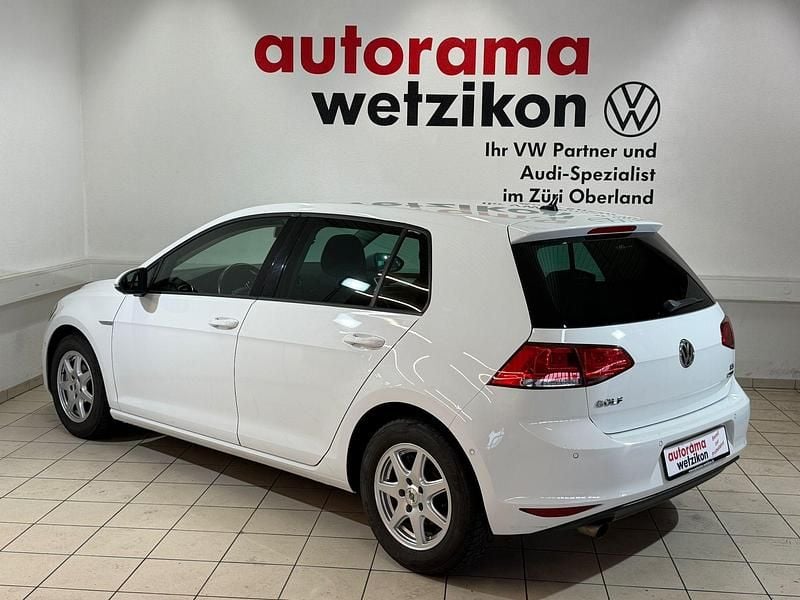 Gebraucht VW Golf Cup 105 PS (77 kW) 2015 Weiss Limousine