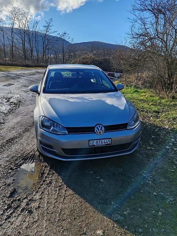 Gebraucht VW Golf VII Comfortline 105 PS (77 kW) 2014