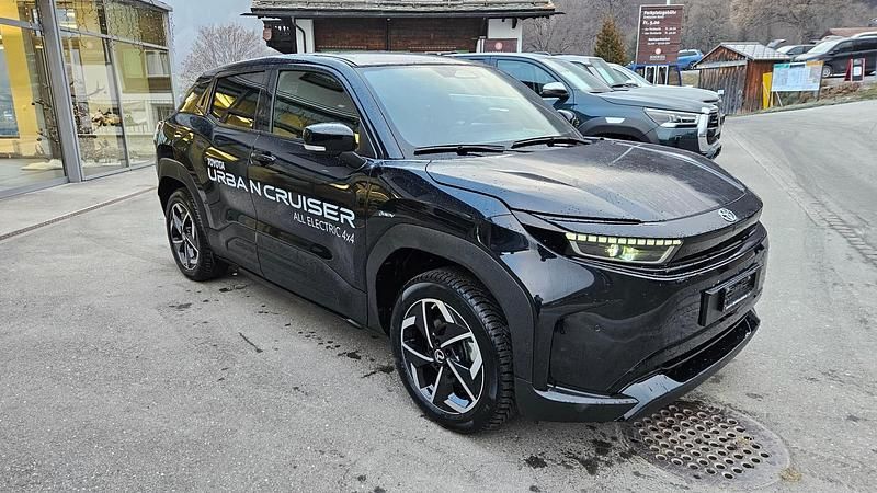 Neu Toyota Urban Cruiser Trend 135 kW (184 PS) 2025 Schwarz SUV