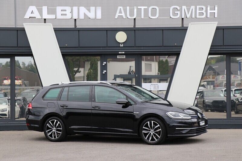 Gebraucht VW Golf VII Comfortline 130 PS (95 kW) 2018 Kombi