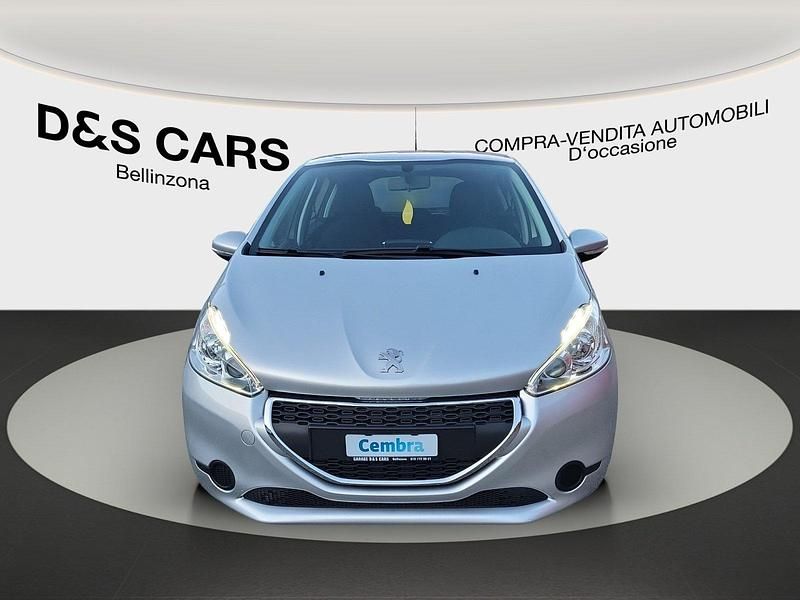 Gebraucht Peugeot 208 Access 82 PS (60 kW) 2013 Kleinwagen