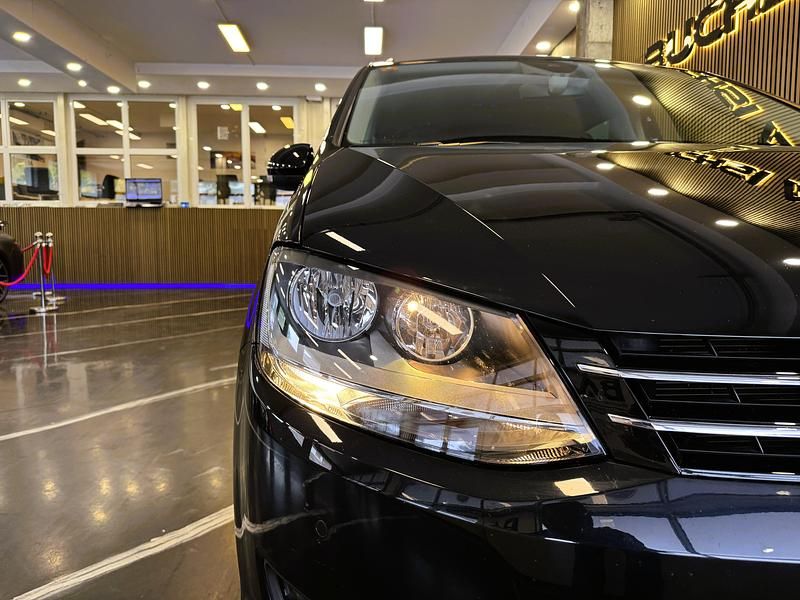 Gebraucht VW Sharan Comfortline 150 PS (110 kW) 2019 Van / Kleinbus