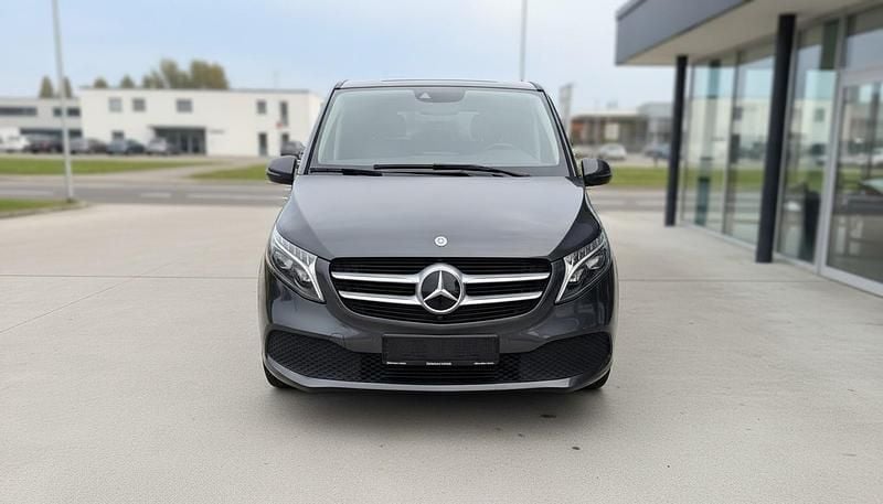 Gebraucht Mercedes V250 Exclusive 190 PS (139 kW) 2024 Van / Kleinbus