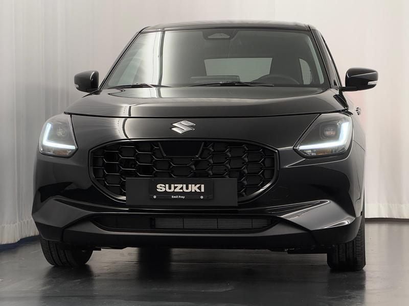 Neu Suzuki Swift 82 PS (60 kW) 2025 Silber Limousine