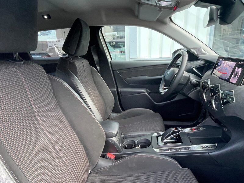 Gebraucht DS Automobiles DS3 Crossback E-Tense 114 kW (156 PS) 2023 Mehrfarbig SUV