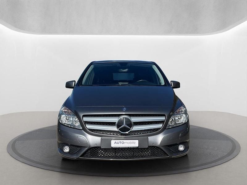 Gebraucht Mercedes B180 109 PS (80 kW) 2013 Van / Kleinbus