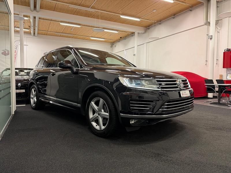 Gebraucht VW Touareg R-line 262 PS (192 kW) 2016 Schwarz SUV