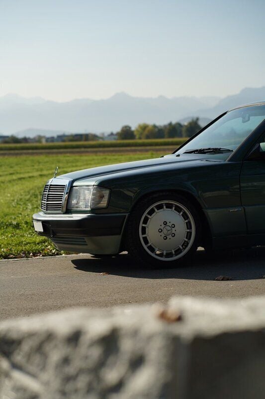 Gebraucht Mercedes 190 Avantgarde 109 PS (80 kW) 1992 Limousine