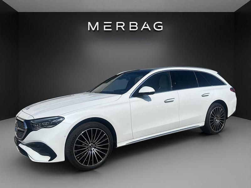 Gebraucht Mercedes E220 197 PS (144 kW) 2024 Weiss Kombi