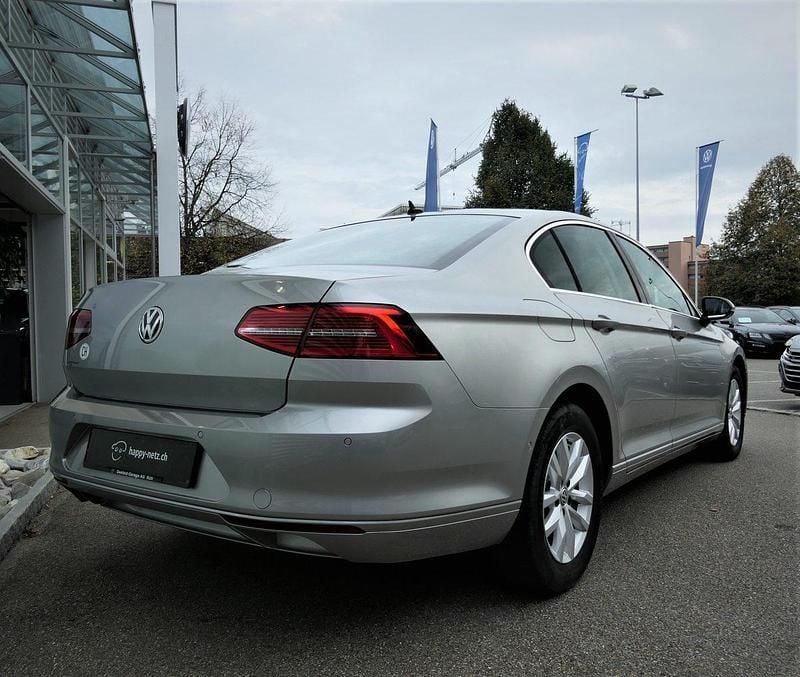 Gebraucht VW Passat Comfortline 180 PS (132 kW) 2015 Limousine