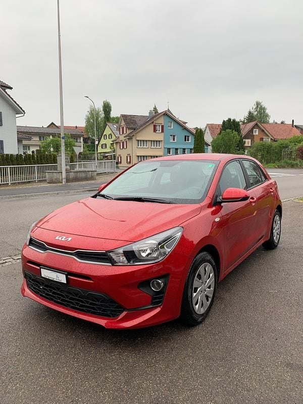 Gebraucht 2024 Kia Rio | CHF 17’500 (Etwas zu teuer) - Bild 1/4