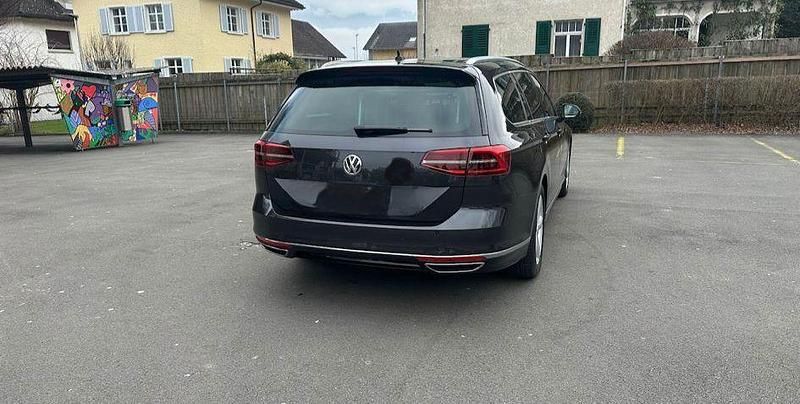 Gebraucht VW Passat Highline 190 PS (139 kW) 2019 Kombi