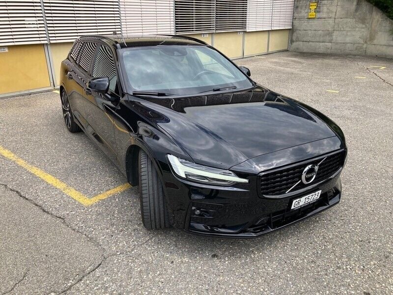 Gebraucht Volvo V60 R-Design 250 PS (183 kW) 2021 Kombi