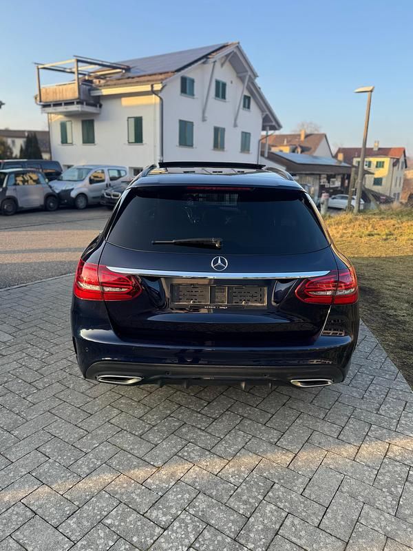 Gebraucht Mercedes C200 AMG line 184 PS (135 kW) 2019