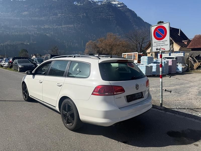 Gebraucht VW Passat Trendline 140 PS (102 kW) 2013 Kombi