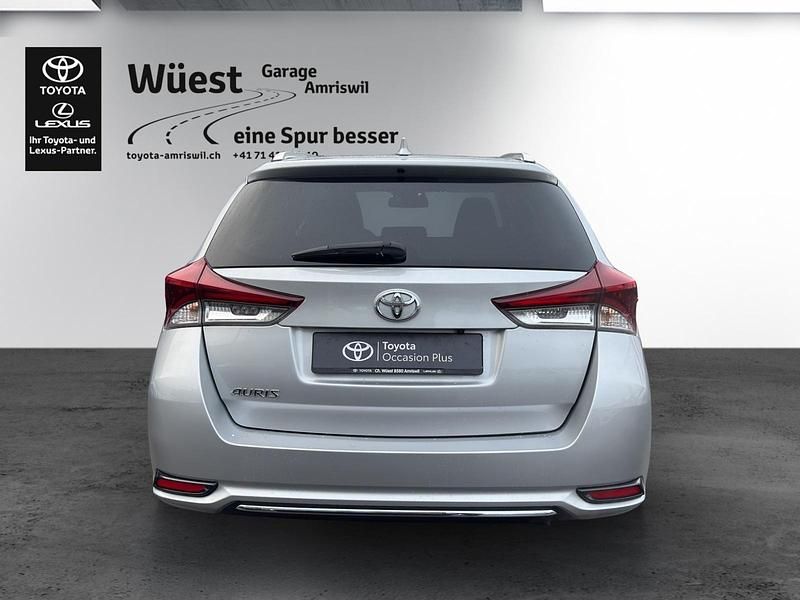 Gebraucht Toyota Auris Touring Sports Trend 116 PS (85 kW) 2017 Silber Kombi
