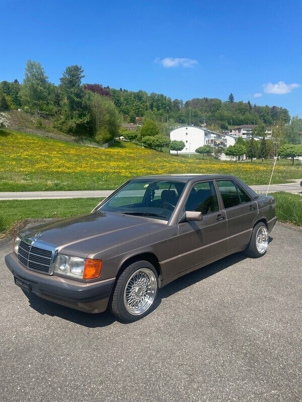 Gebraucht 1992 Mercedes 190 | CHF 7’700 - Bild 1/4