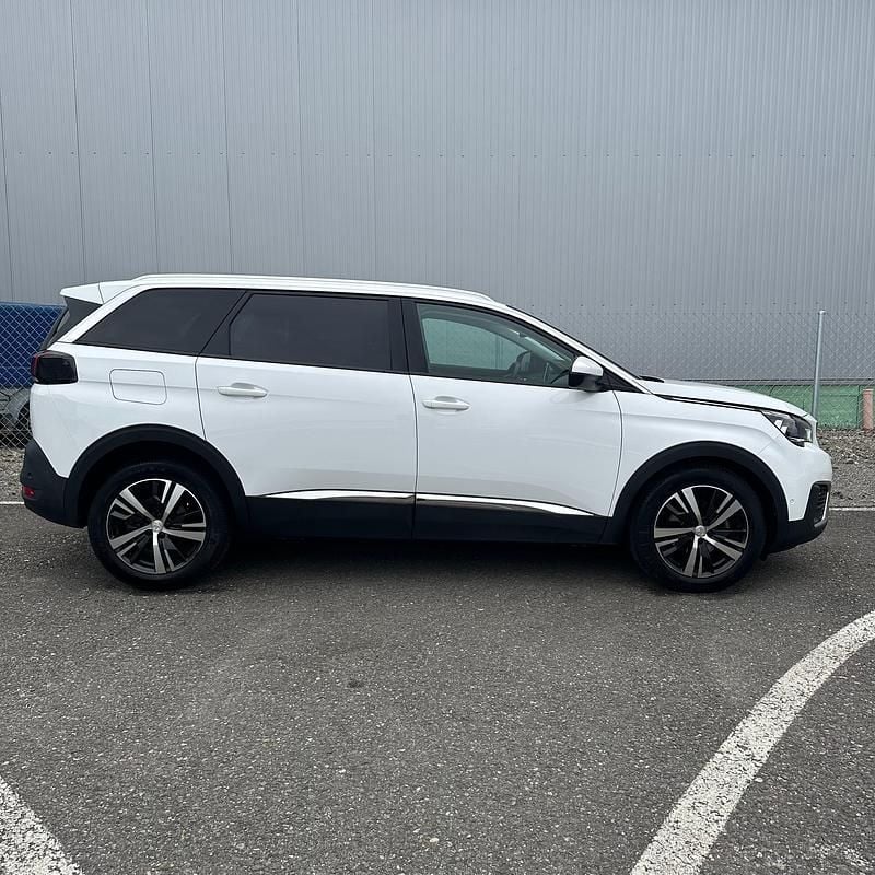 Gebraucht Peugeot 5008 Allure 130 PS (95 kW) 2018 Van / Kleinbus