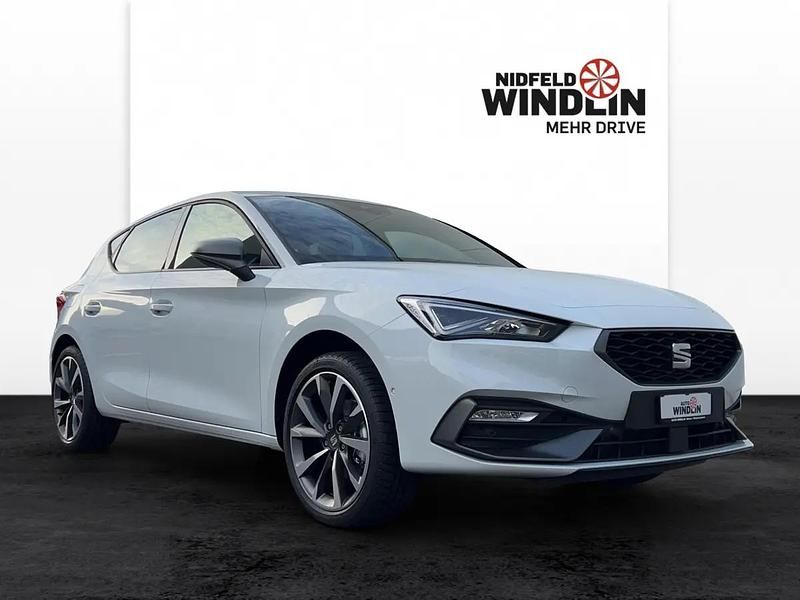 Weiss Gebraucht 2025 Seat Leon FR | CHF 29’650 (Etwas zu teuer) - Bild 1/4