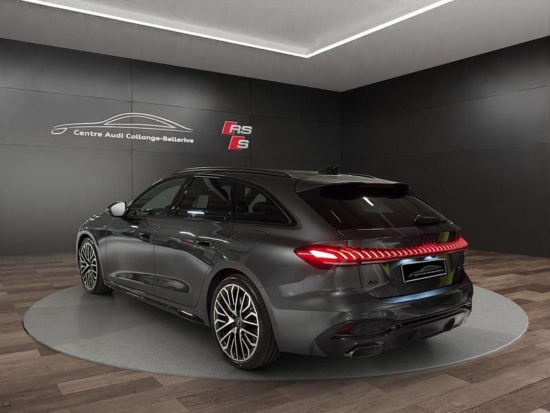 Neu Audi A5 Ambiente 367 PS (269 kW) 2025 Grau Kombi