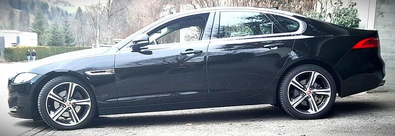 Gebraucht Jaguar XF Prestige 180 PS (132 kW) 2017