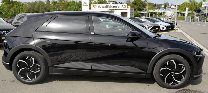 Schwarz Gebraucht 2024 Hyundai Ioniq 6 Limousine | CHF 42’875 (Guter Preis) - Bild 1/4