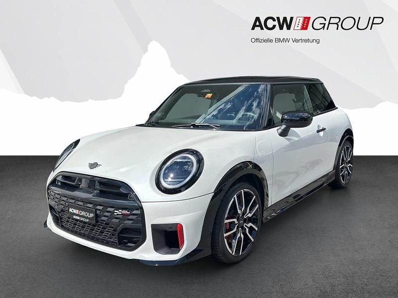 Weiss Gebraucht 2024 Mini John Cooper Works Kleinwagen | CHF 39’900 (Etwas zu teuer) - Bild 1/4