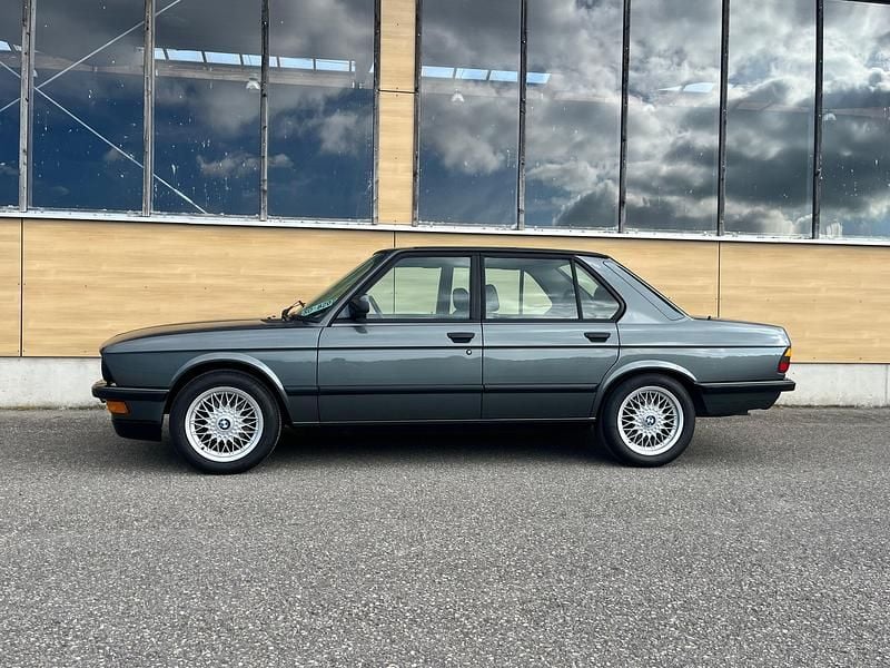 Gebraucht BMW 520 129 PS (94 kW) 1988