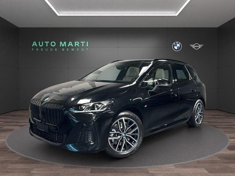 Schwarz metallic mét. Neu 2025 BMW 223 Active Tourer Shadowline Van / Kleinbus | CHF 53’500 - Bild 1/4
