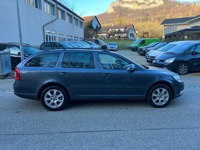 Gebraucht Skoda Octavia Elegance 160 PS (117 kW) 2012 Kombi