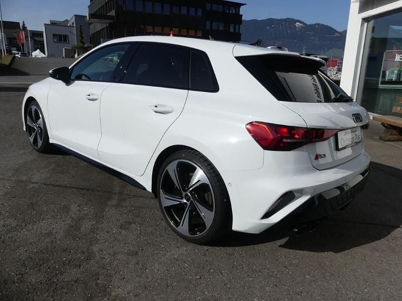 Gebraucht Audi S3 333 PS (244 kW) 2024 Limousine