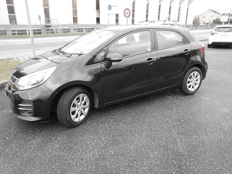 Gebraucht Kia Rio 109 PS (80 kW) 2016 Kleinwagen