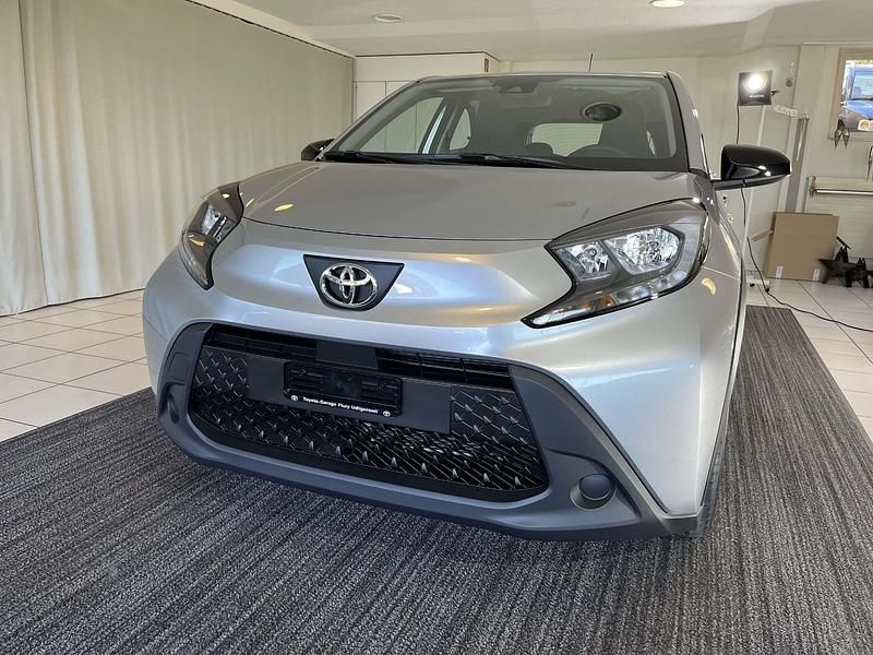 Gebraucht Toyota Aygo X Comfort 72 PS (52 kW) 2022 Silber SUV