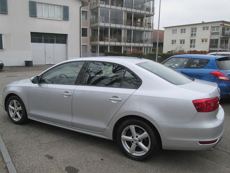 Gebraucht VW Jetta Comfortline 122 PS (89 kW) 2013 Limousine