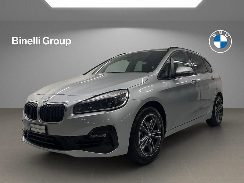 Gebraucht BMW 218 Active Tourer Sport Line 140 PS (102 kW) 2020 Silber Van / Kleinbus
