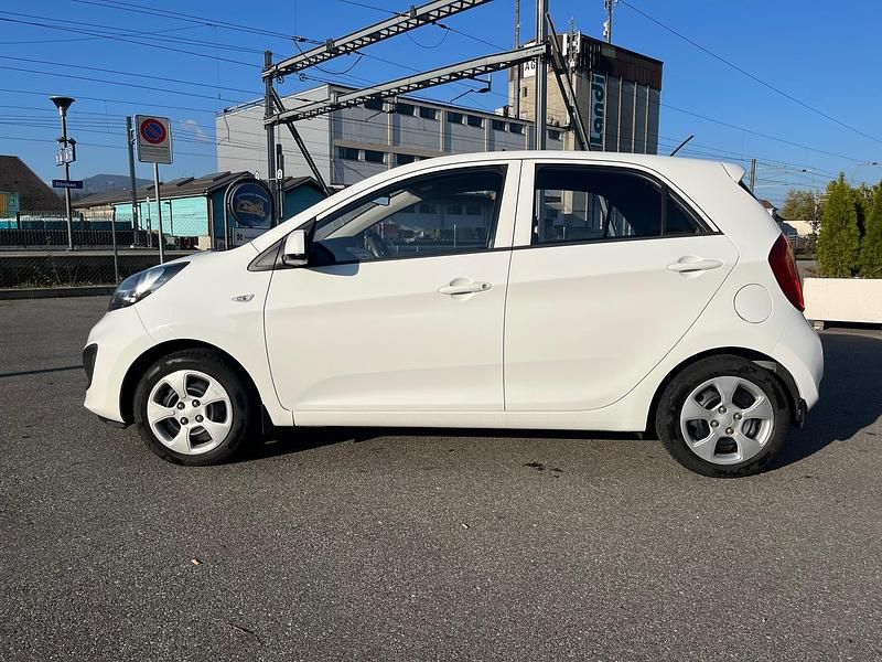 Gebraucht Kia Picanto 69 PS (50 kW) 2012 Weiss Kleinwagen