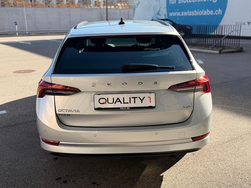Gebraucht Skoda Octavia Ambition 150 PS (110 kW) 2022 Kombi