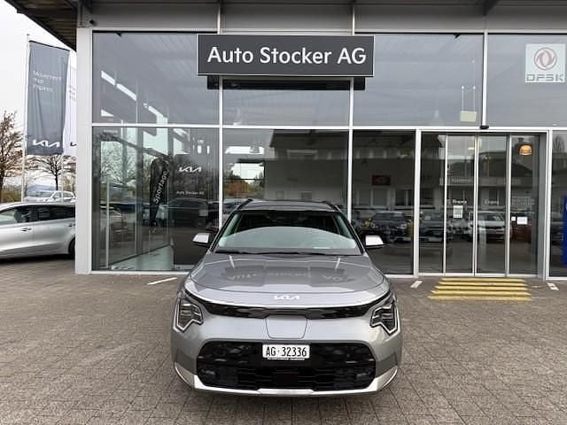 Grau Gebraucht 2024 Kia e-Niro Style SUV | CHF 39’900 (Teuer) - Bild 1/4