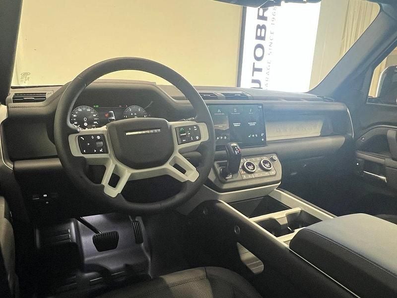 Gebraucht Land Rover Defender S 249 PS (183 kW) 2025 Schwarz SUV