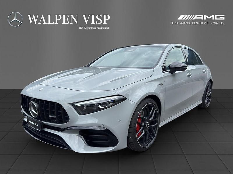 Grau Neu 2025 Mercedes A45 AMG AMG Limousine | CHF 90’140 - Bild 1/4