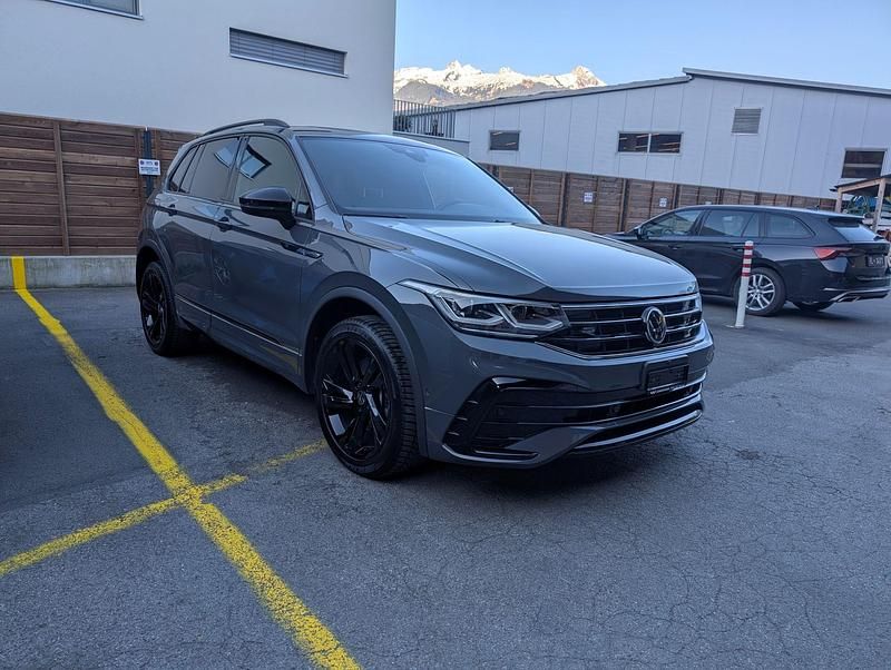 Gebraucht VW Tiguan R-line 190 PS (139 kW) 2022 SUV