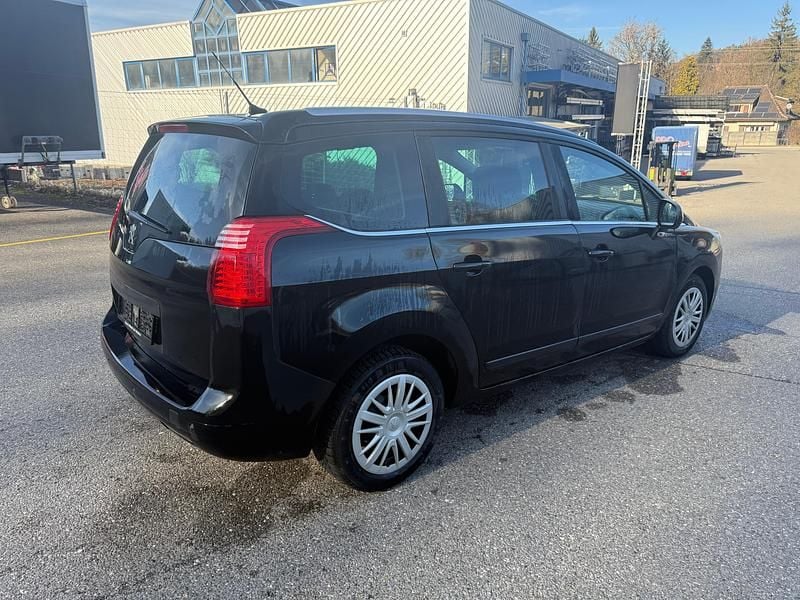 Gebraucht Peugeot 5008 Family 156 PS (114 kW) 2012 Van / Kleinbus
