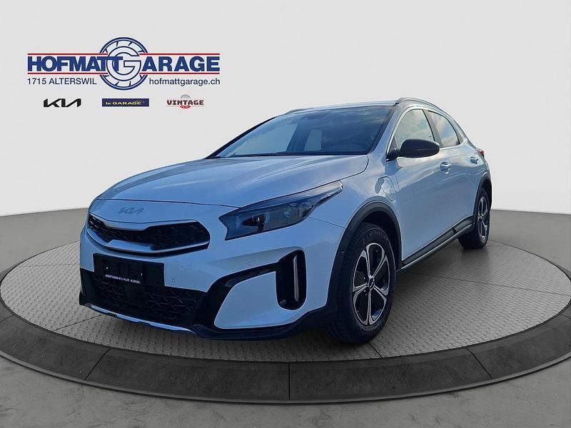 Gebraucht Kia XCeed Style 141 PS (103 kW) 2024 Weiss SUV
