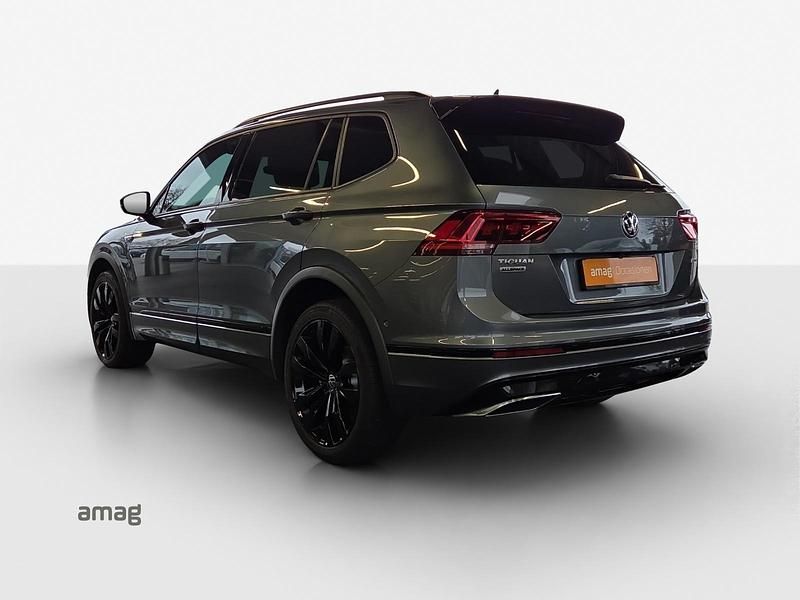Gebraucht VW Tiguan Allspace Highline 190 PS (139 kW) 2020 Platinum grey metallic SUV
